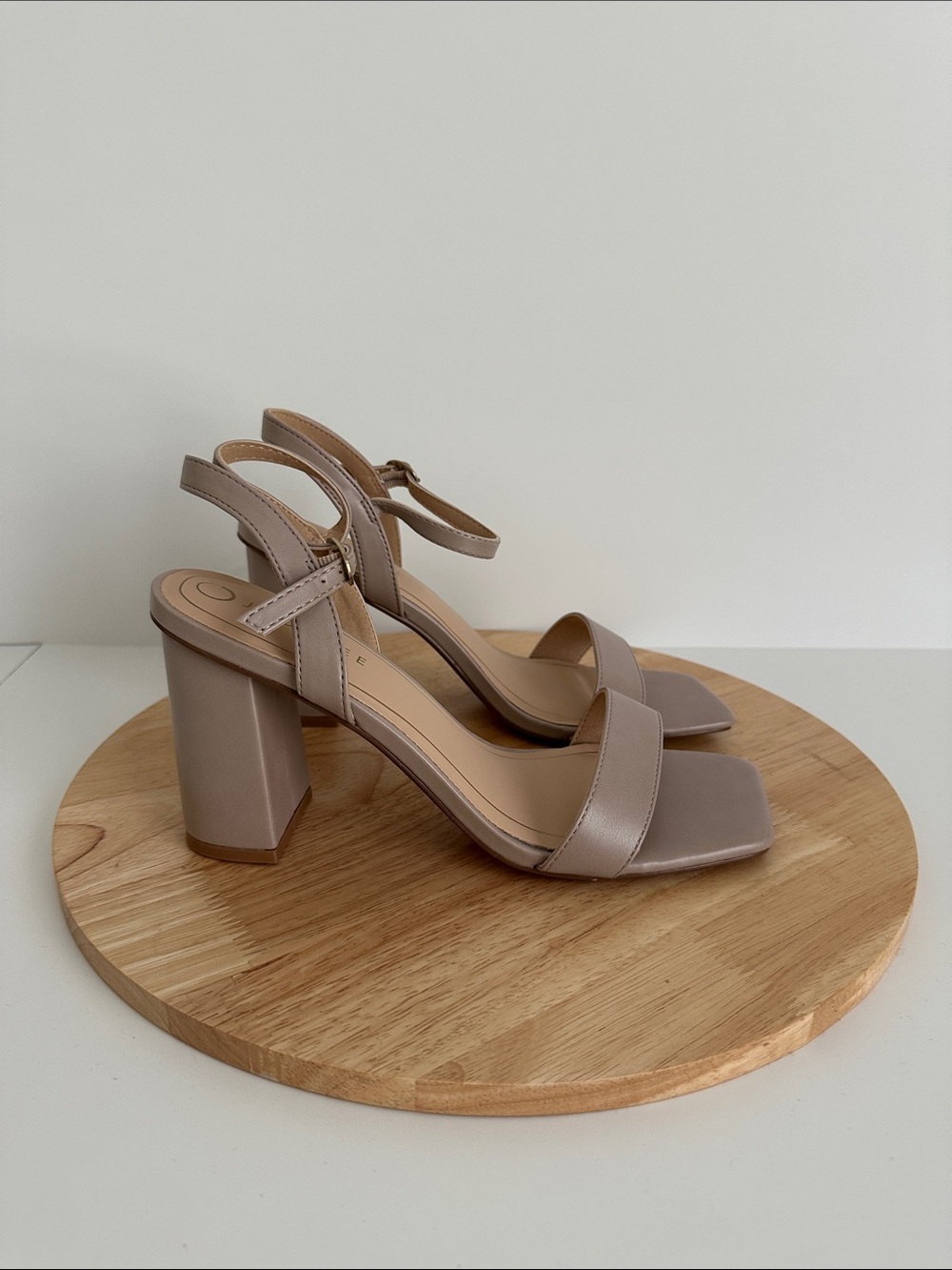 Journee Collection Womens Tivona Heeled Sandals